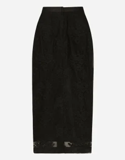Lace pencil skirt with slit