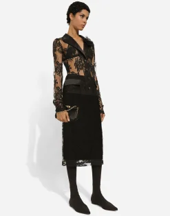 Lace pencil skirt with slit