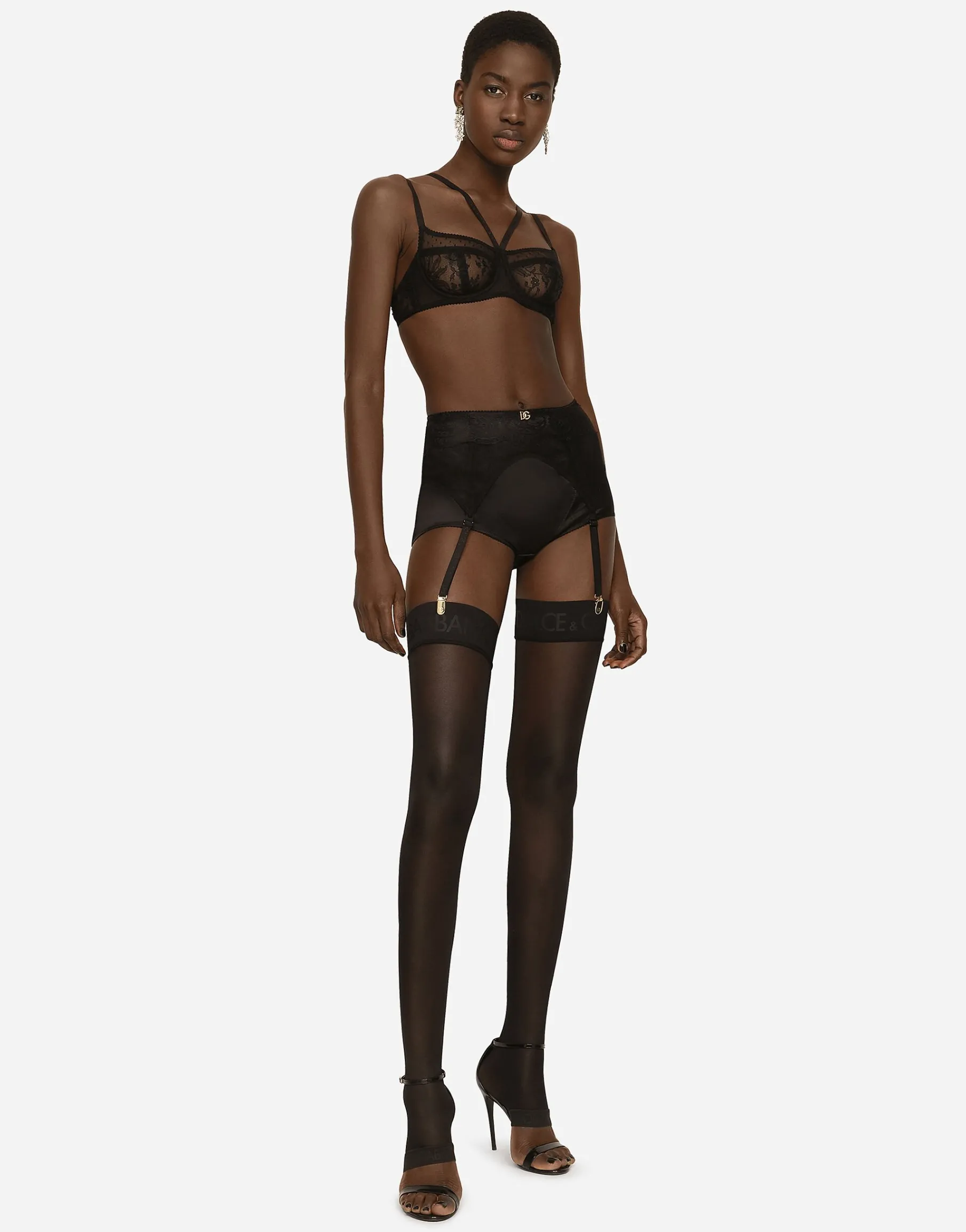 Lace suspender belt