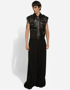 Leather vest with multiple pockets