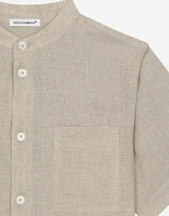 Linen shirt with branded tag