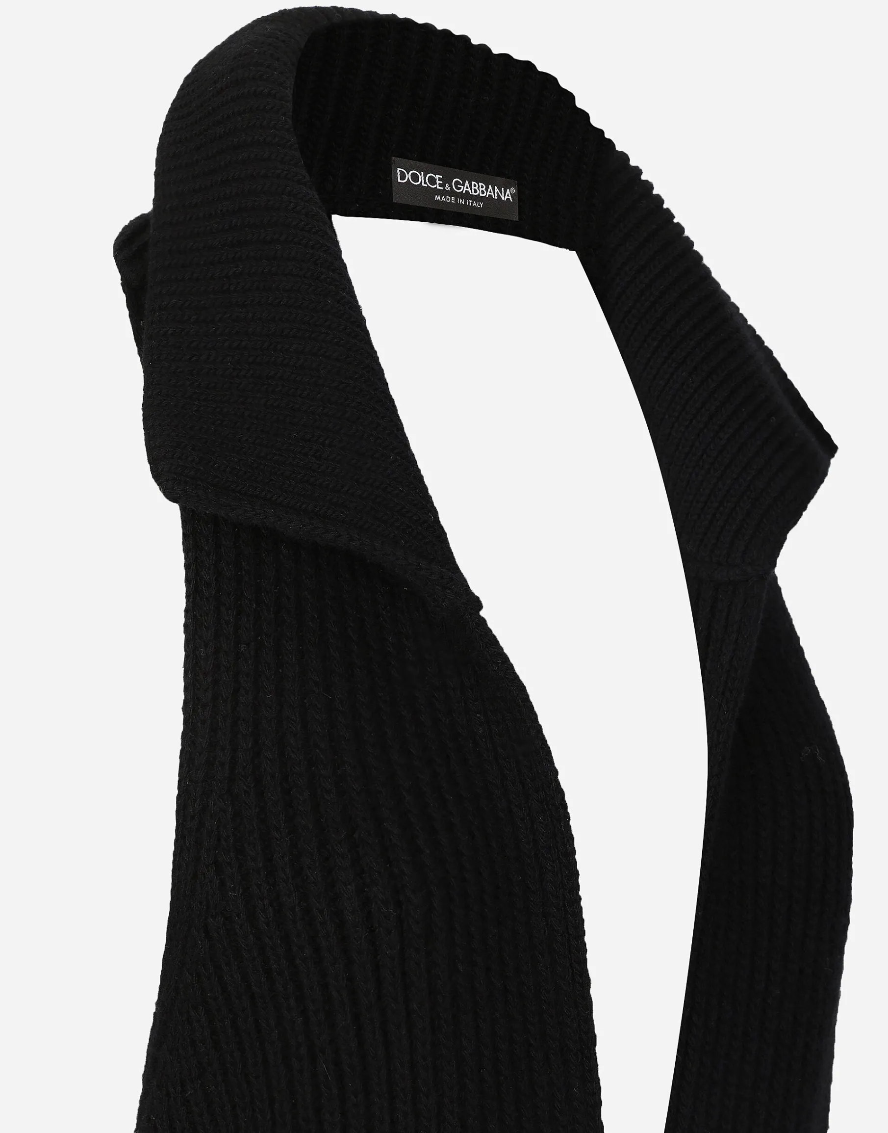 Long wool fisherman’s rib-knit vest