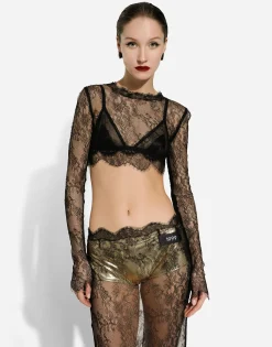 Long-sleeved Chantilly lace crop top