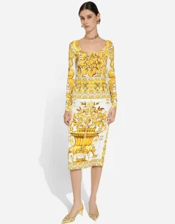 Long-sleeved stretch viscose sweater with majolica print