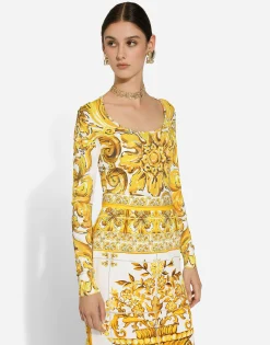 Long-sleeved stretch viscose sweater with majolica print