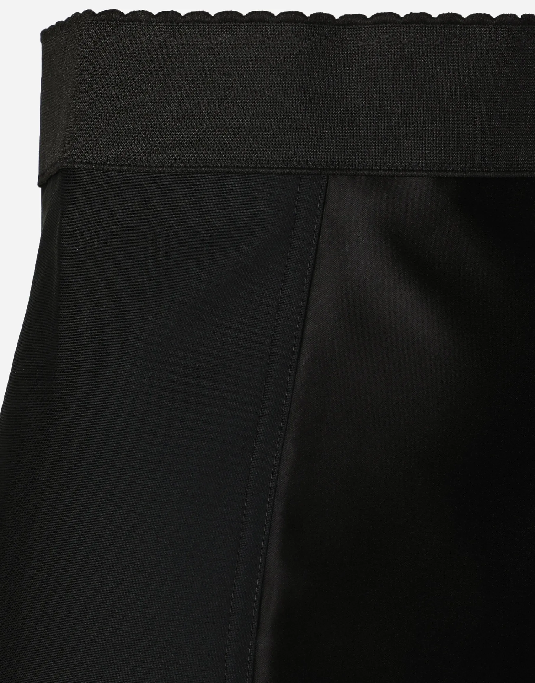 Marquisette and lace miniskirt with corset details