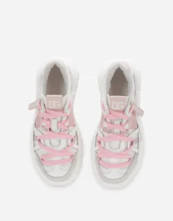 Mixed-material Airmaster sneakers