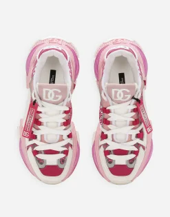 Mixed-material Airmaster sneakers