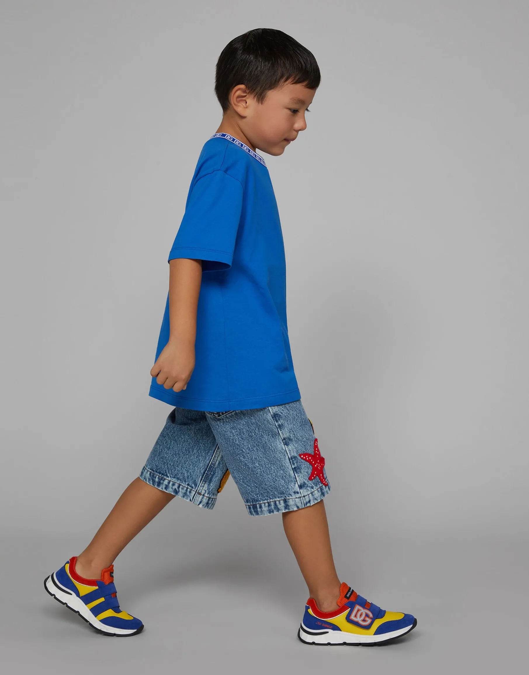 Mixed-material sneakers