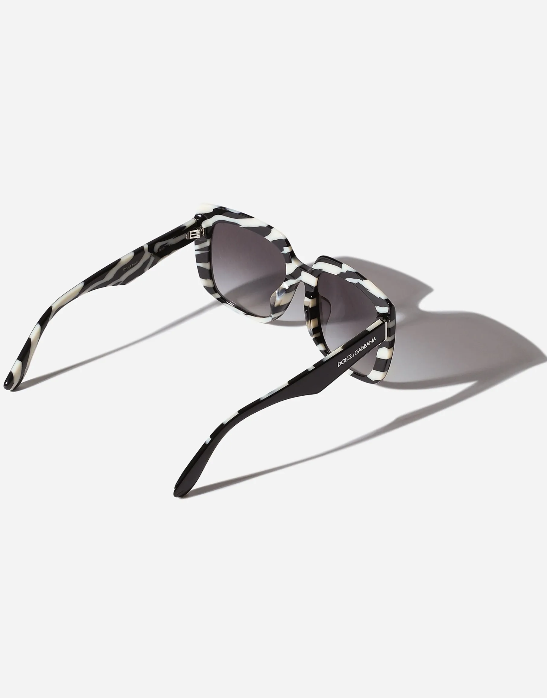 New print sunglasses