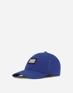 Nylon baseball cap with branded tag