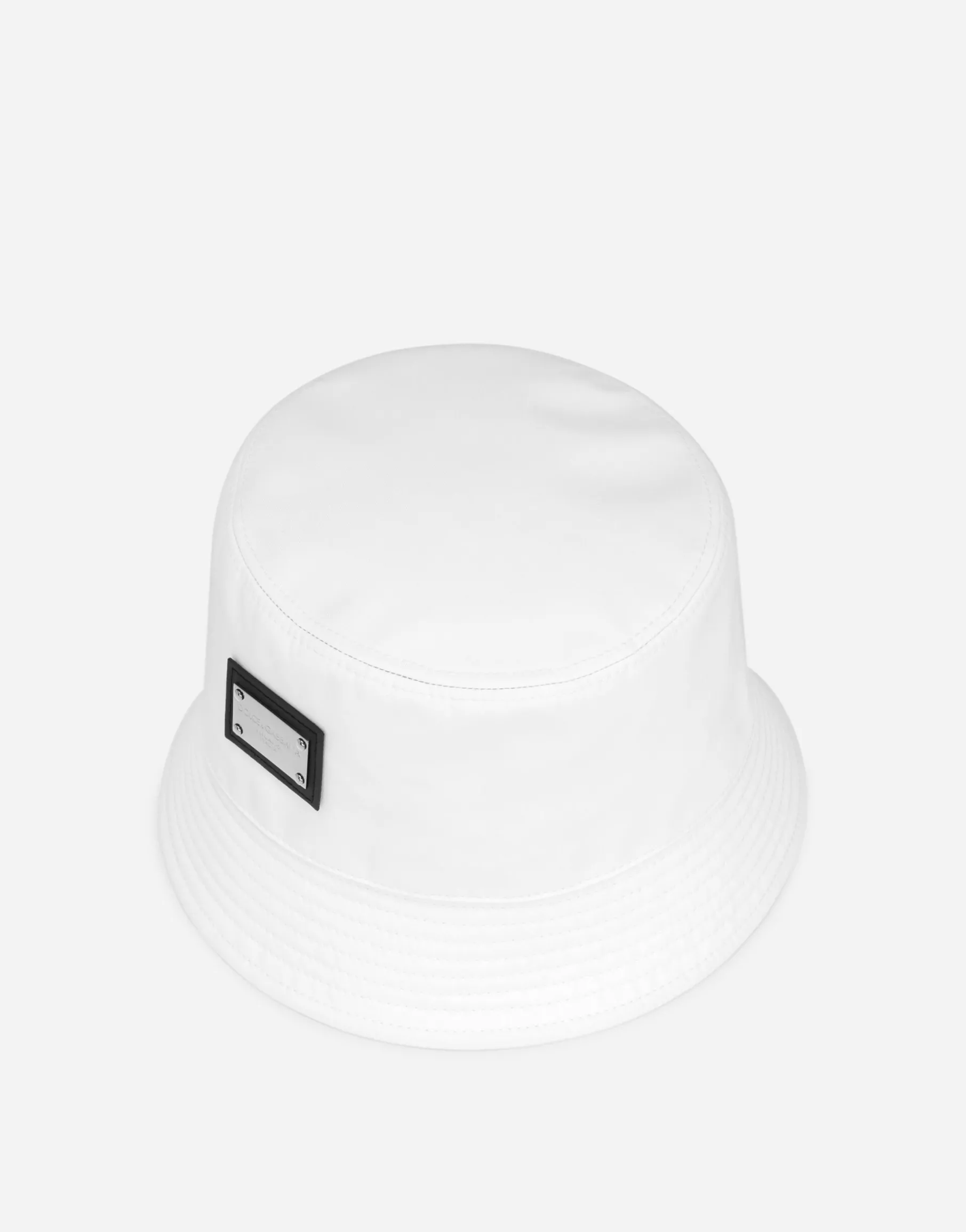 Nylon bucket hat with branded plate