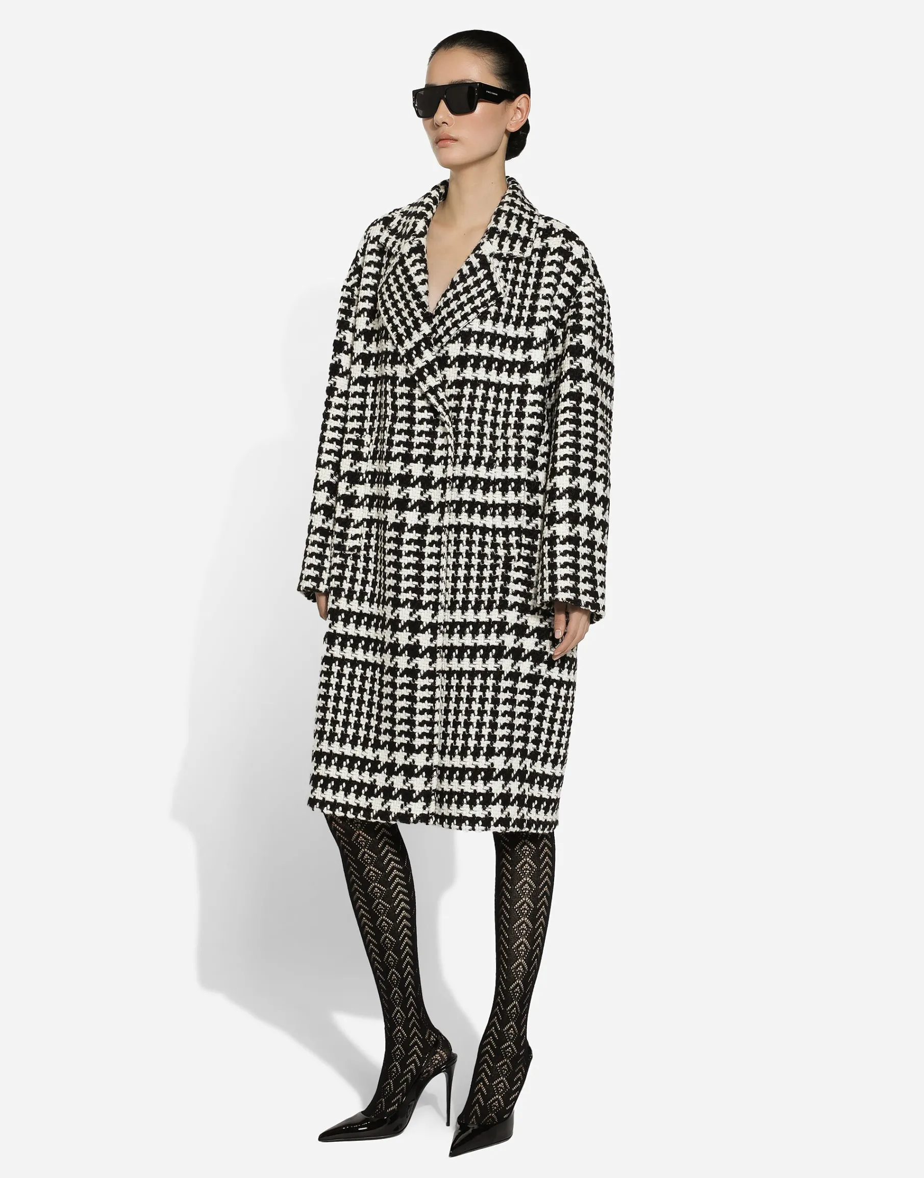 Oversize houndstooth coat