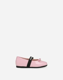 Patent leather ballet flats with bow