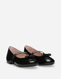 Patent leather ballet flats with bow