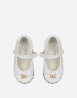 Patent leather ballet flats with metal DG logo