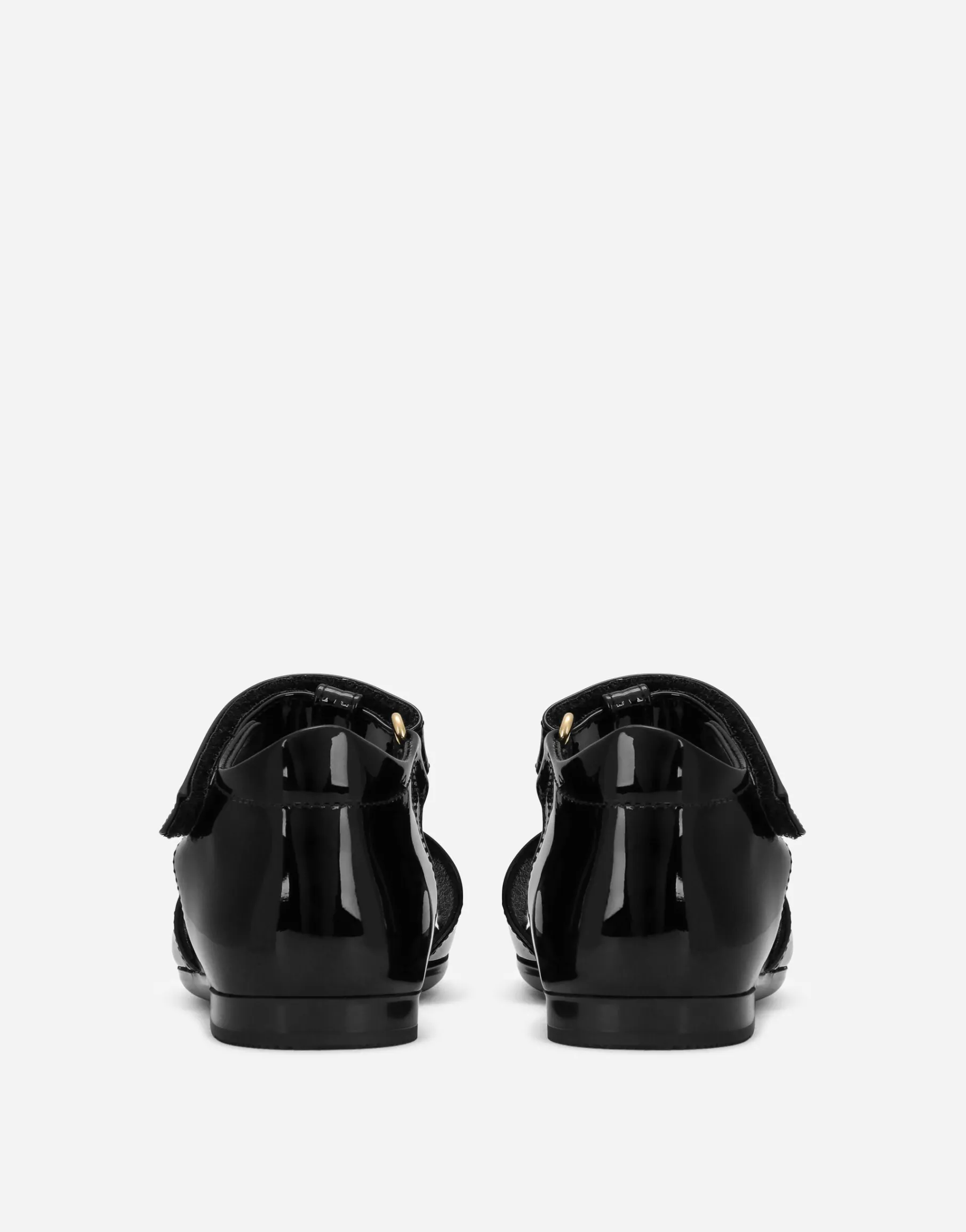 Patent leather first steps sandals with metal DG logo