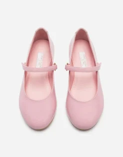 Patent leather Mary Janes