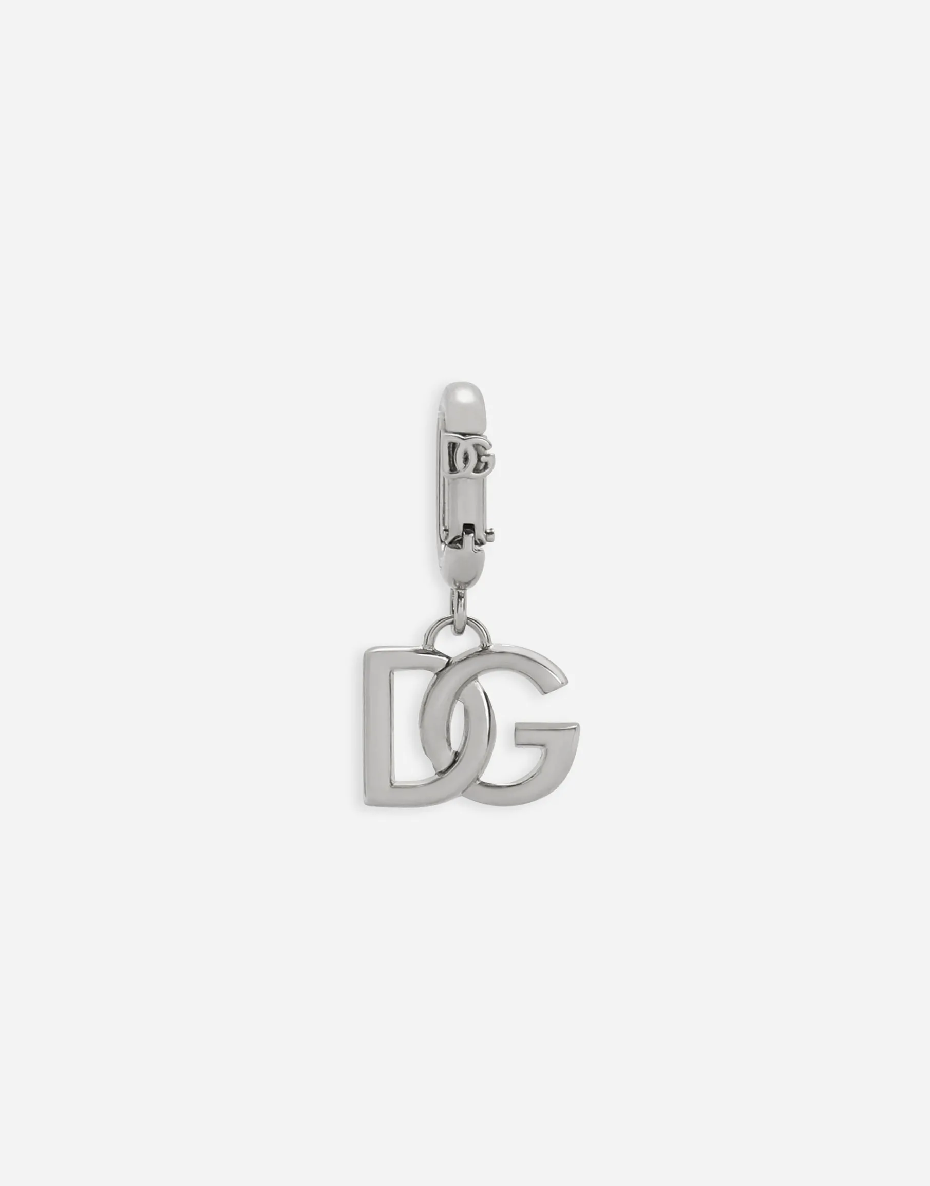 Pendant with DG logo clasp