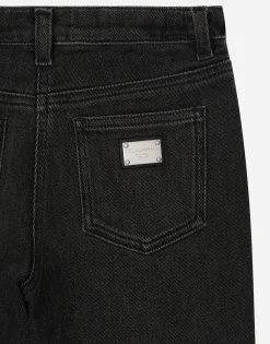 5-pocket denim jeans with branded tag