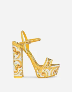 Polished calfskin platform sandals with majolica print