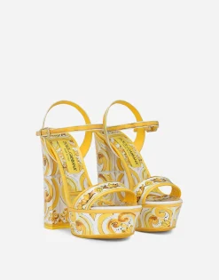 Polished calfskin platform sandals with majolica print