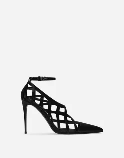 Polished calfskin pumps