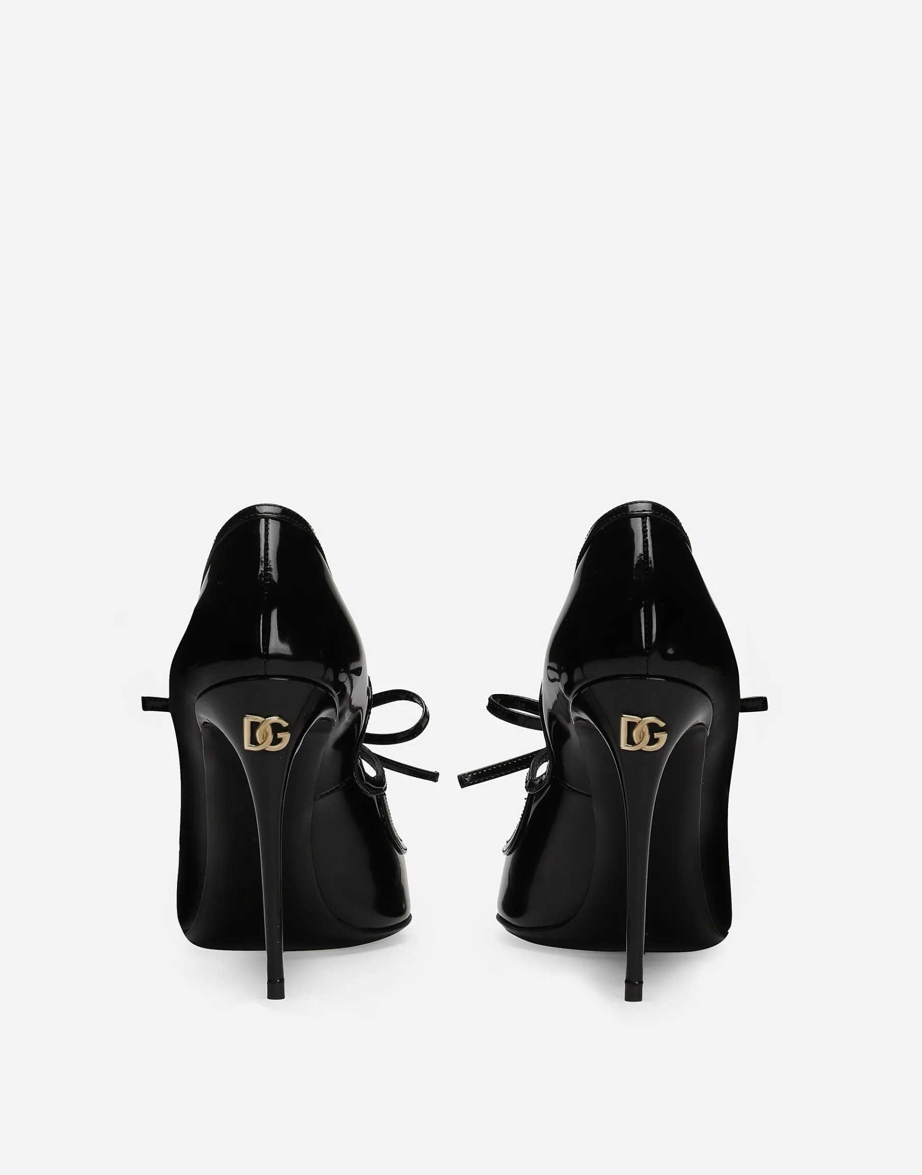 Polished calfskin pumps
