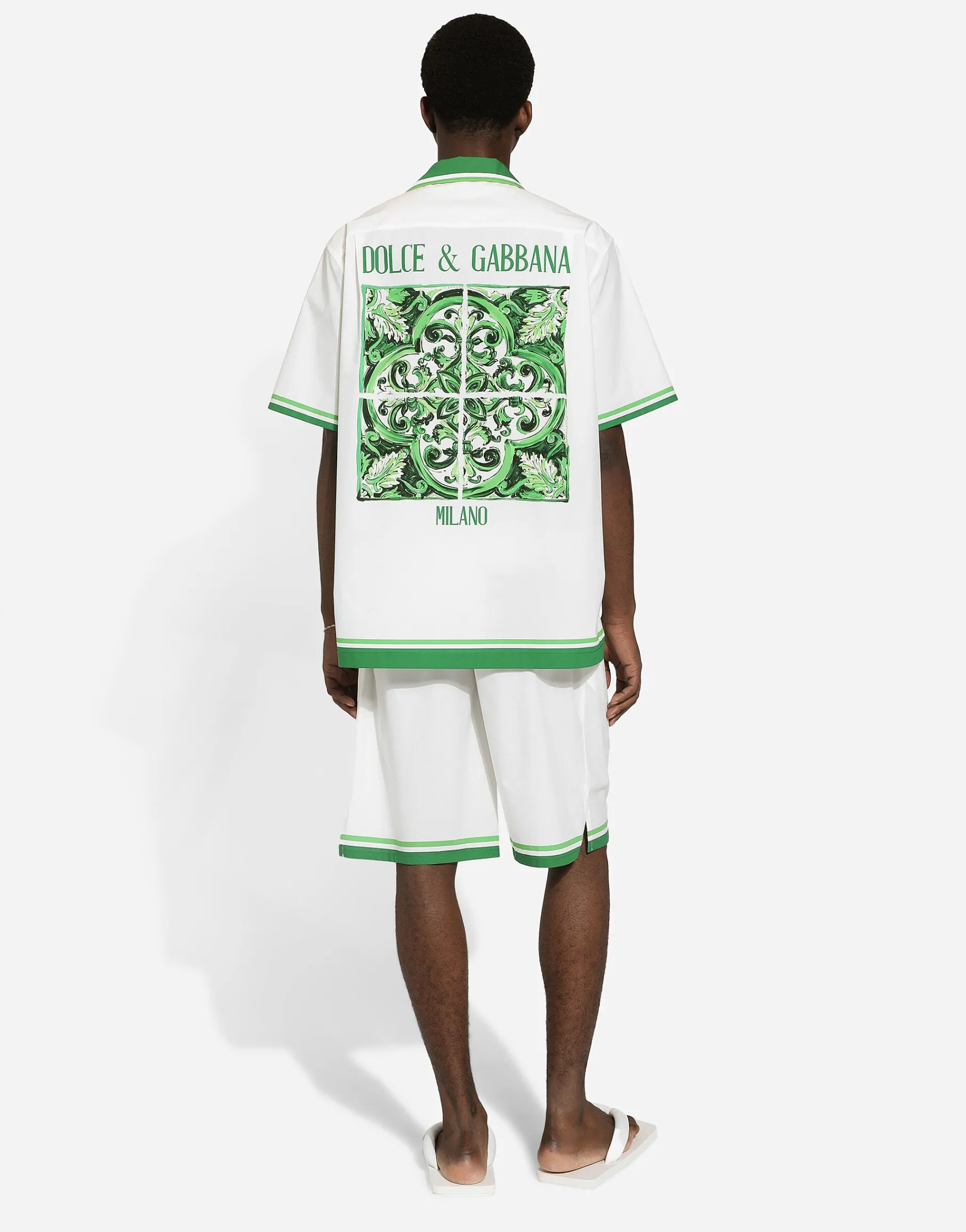 Poplin jogging shorts with majolica print