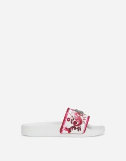 Printed calfskin beach slides