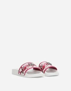 Printed calfskin beach slides
