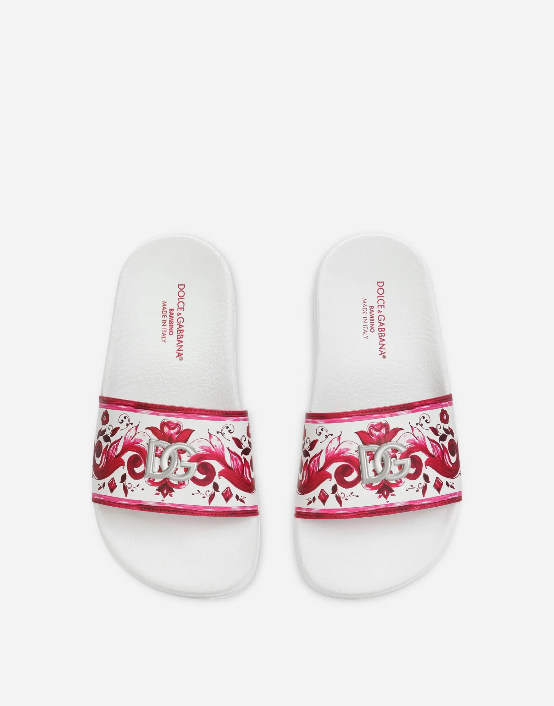 Printed calfskin beach slides
