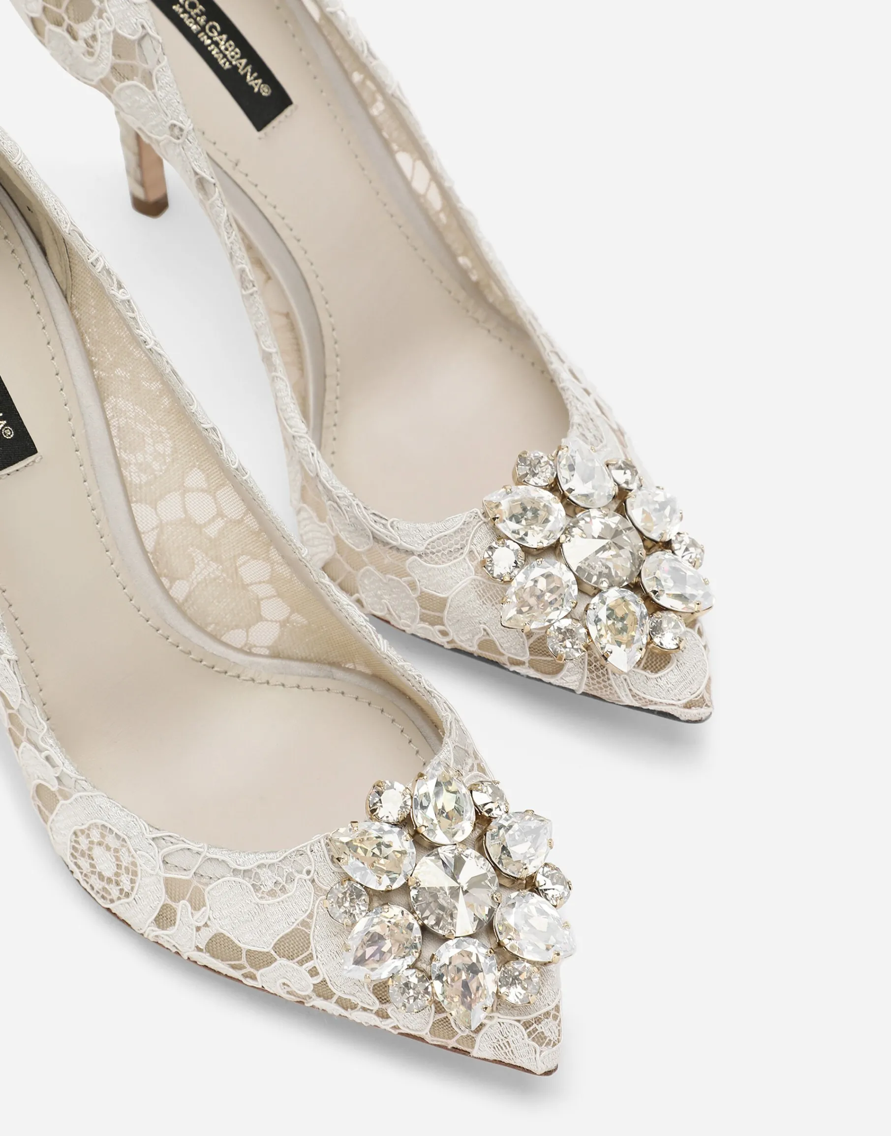 Pump in Taormina lace with crystals