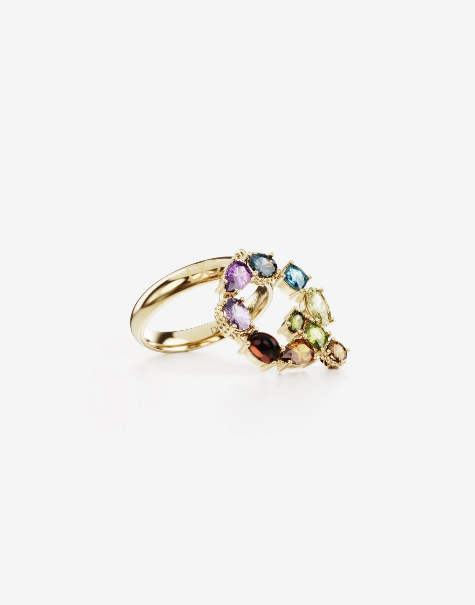 Rainbow alphabet Q ring in yellow gold with multicolor fine gems