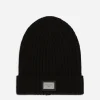 Ribbed knit hat with logo tag
