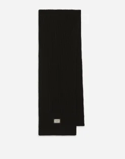 Ribbed knit scarf with metal DG logo