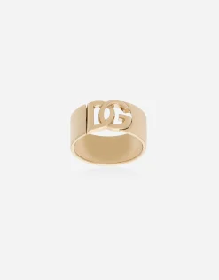 Ring with DG cut-out logo