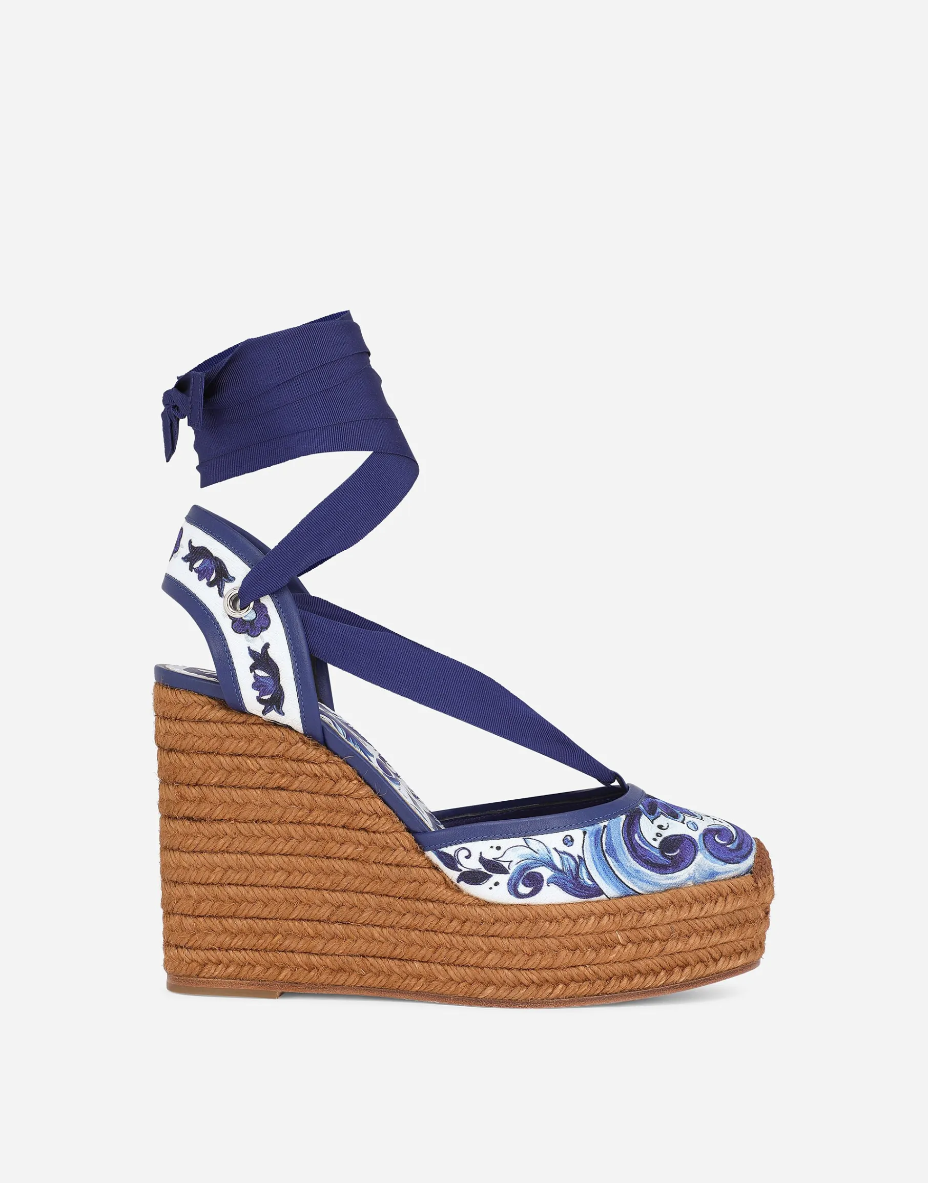 Rope-soled wedges in printed brocade fabric