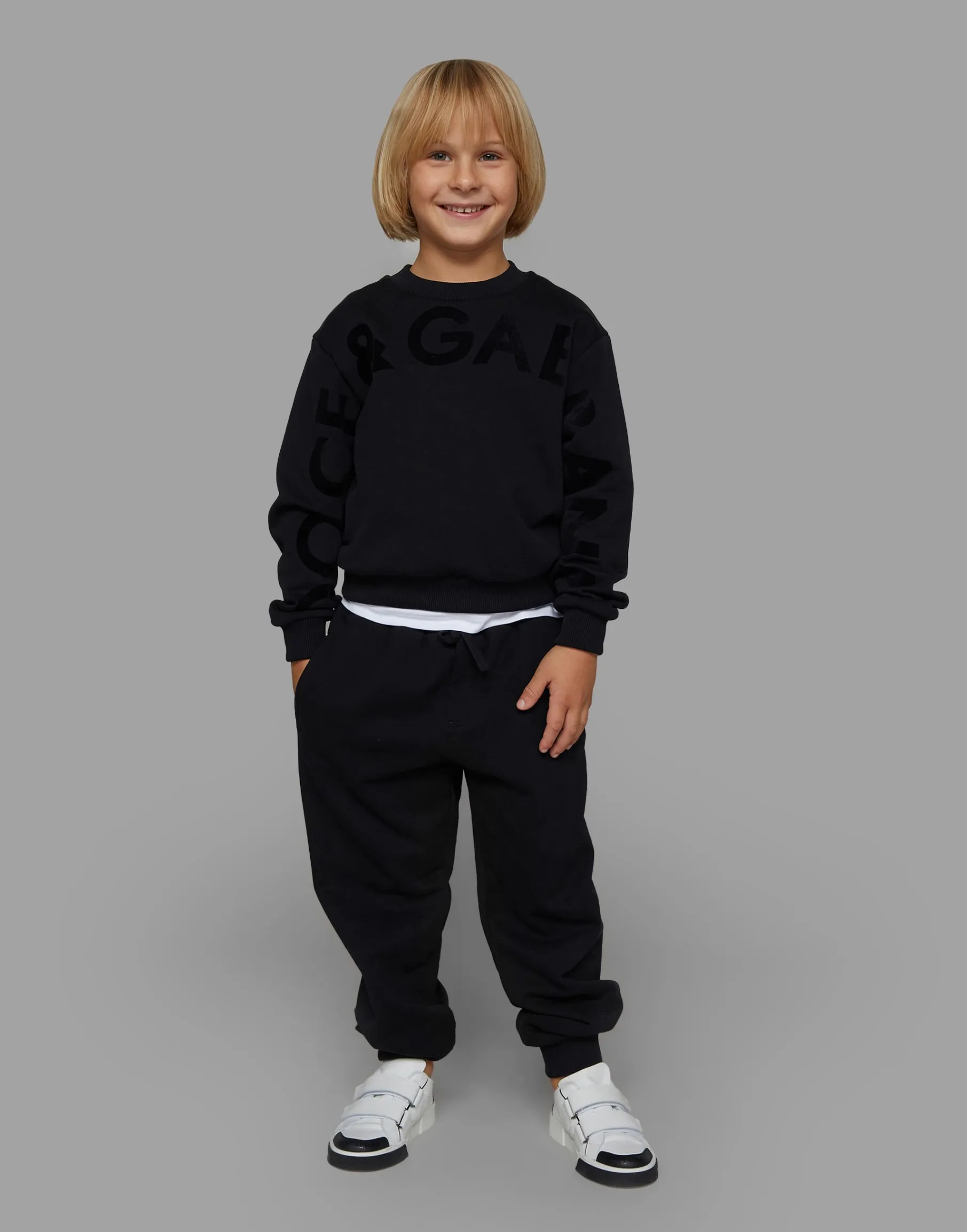 Round-neck jersey sweatshirt with flocked print
