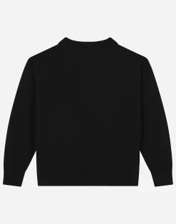 Round-neck plain knit sweater with logo tag