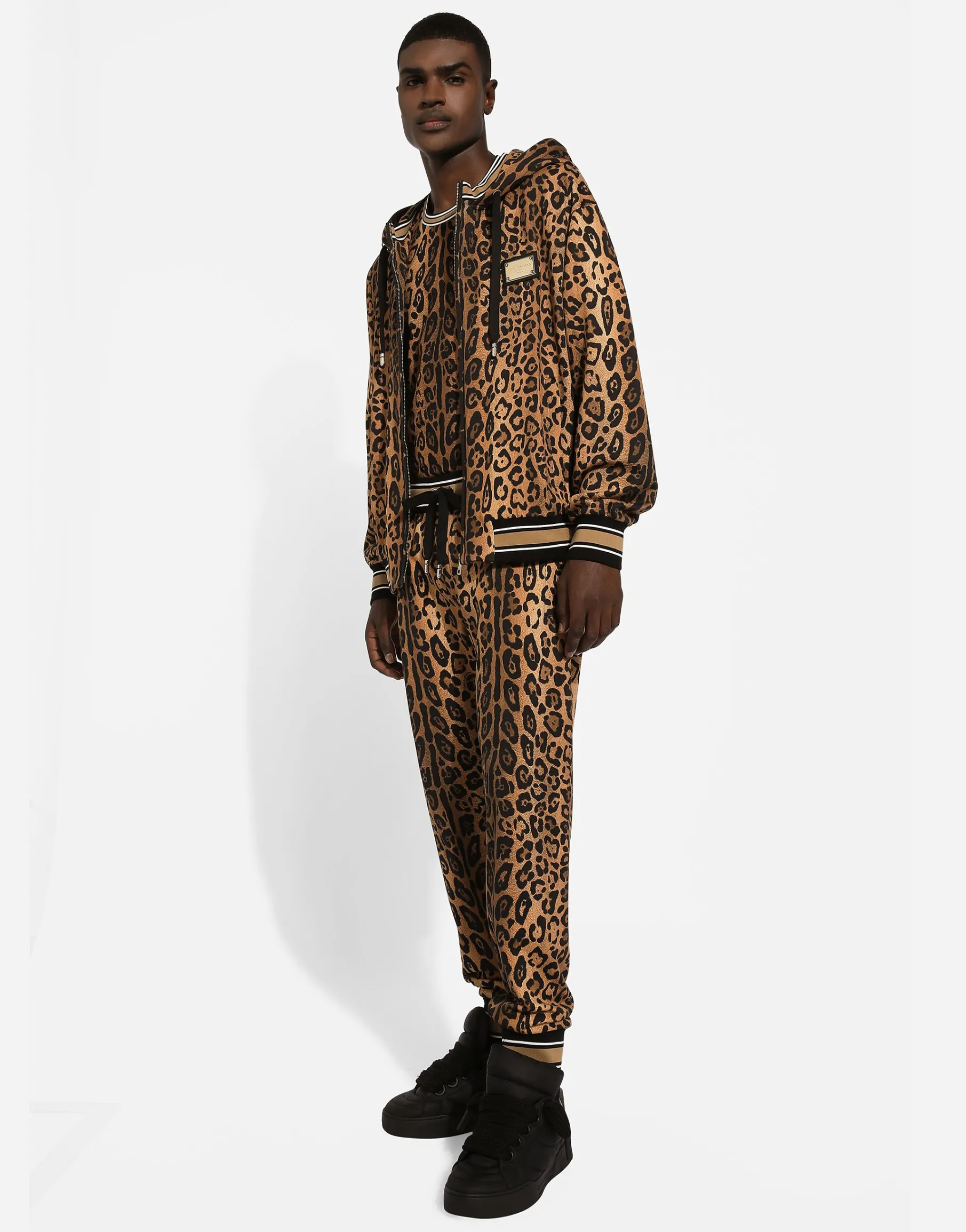 Round-neck T-shirt with leopard-print Crespo and tag