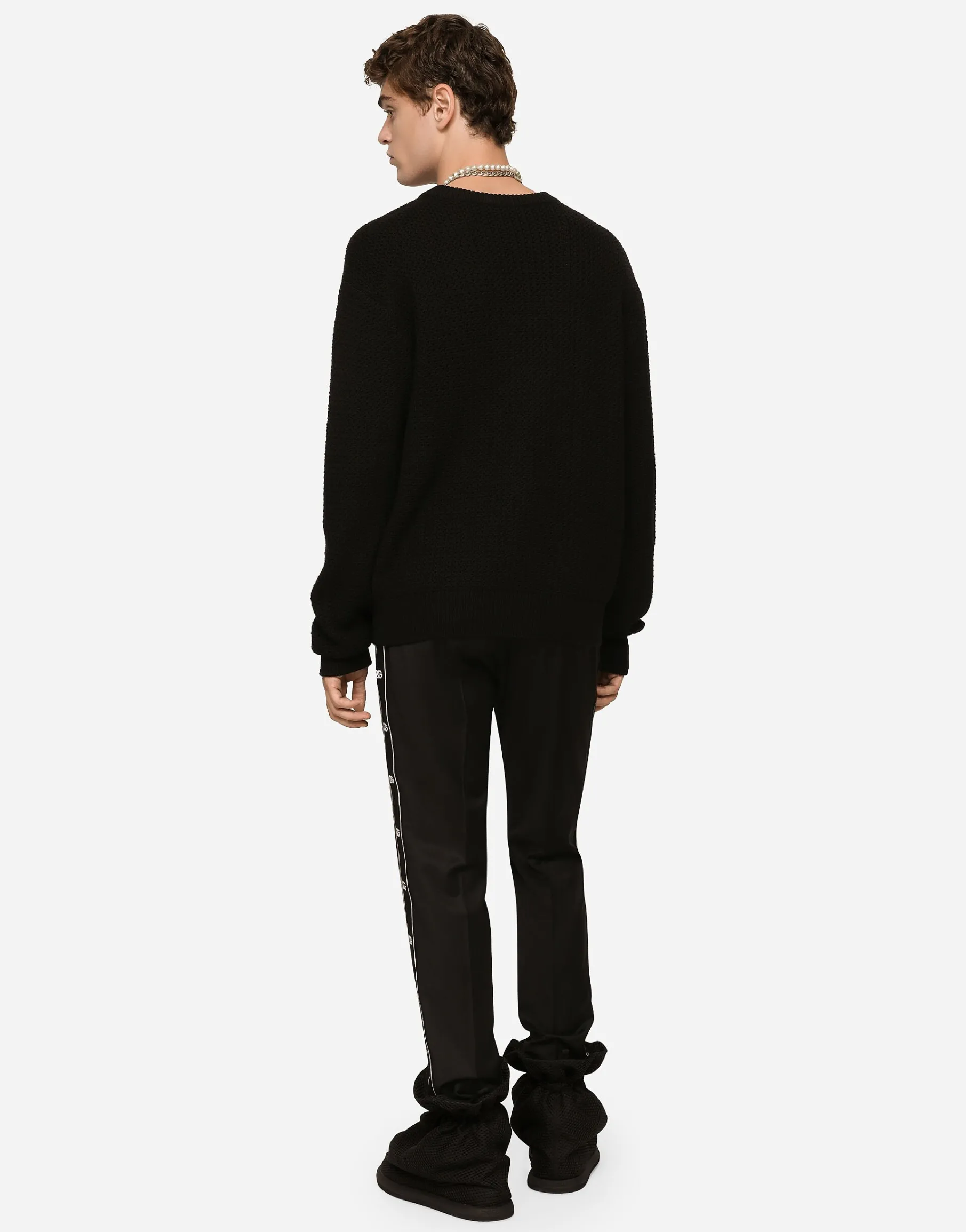 Round-neck wool sweater with DG logo inlay