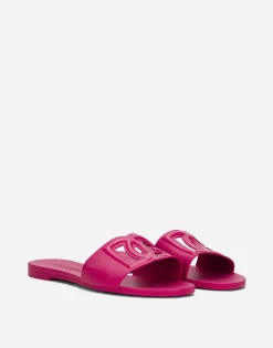 Rubber beachwear sliders