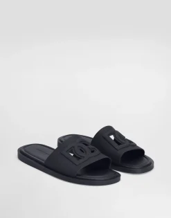 Rubber beachwear sliders