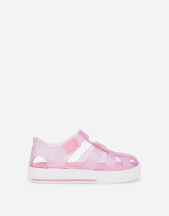 Rubber first steps sandals with DG logo