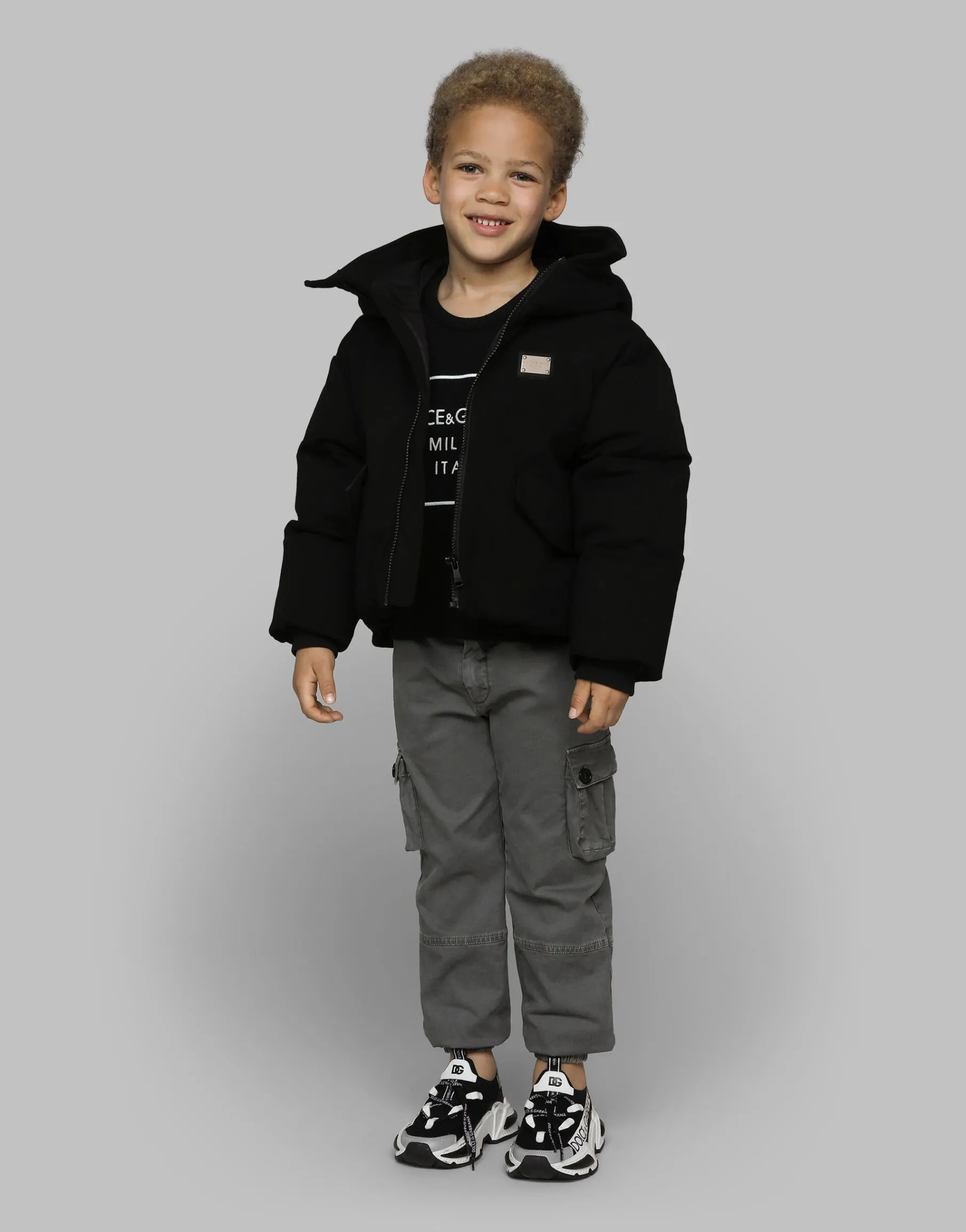 Short jersey down jacket with branded tag