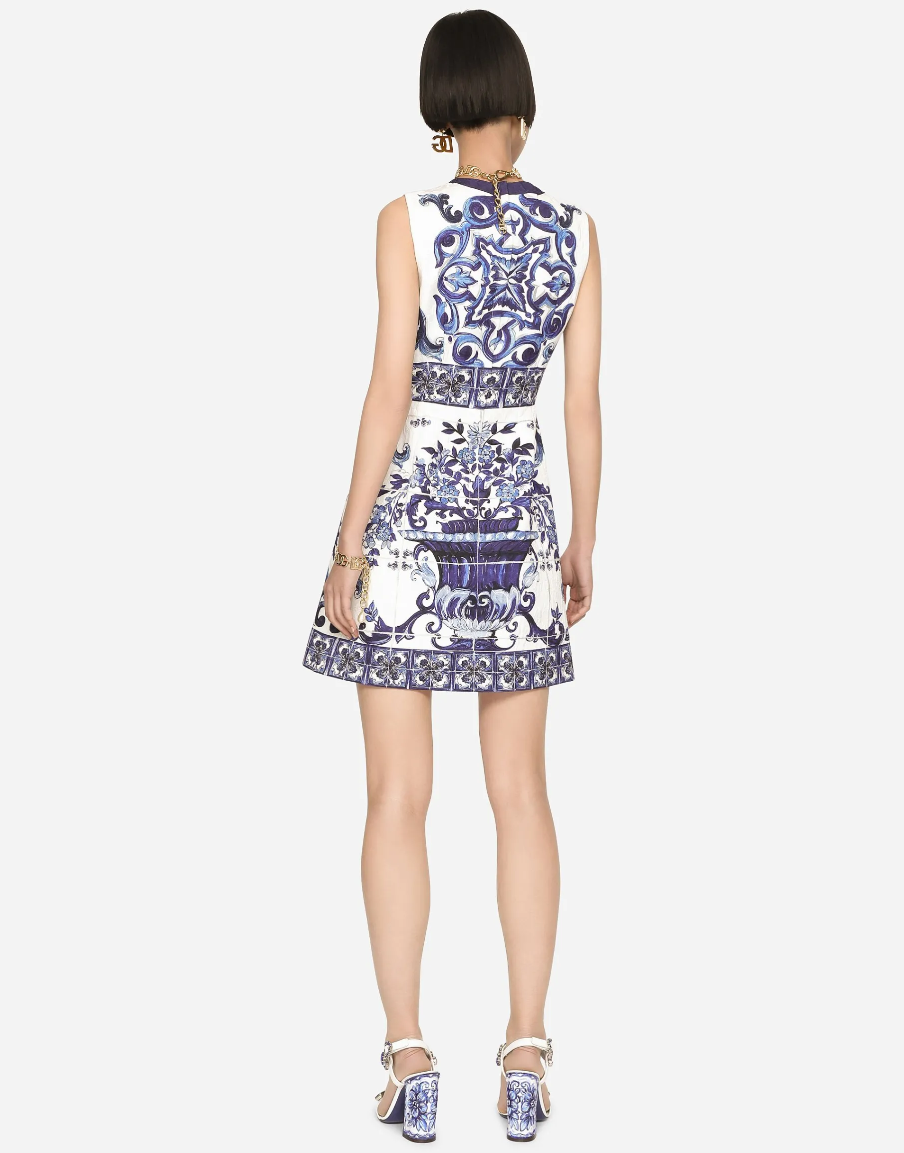 Short majolica-print brocade dress