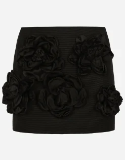 Short Ottoman skirt with floral appliqué