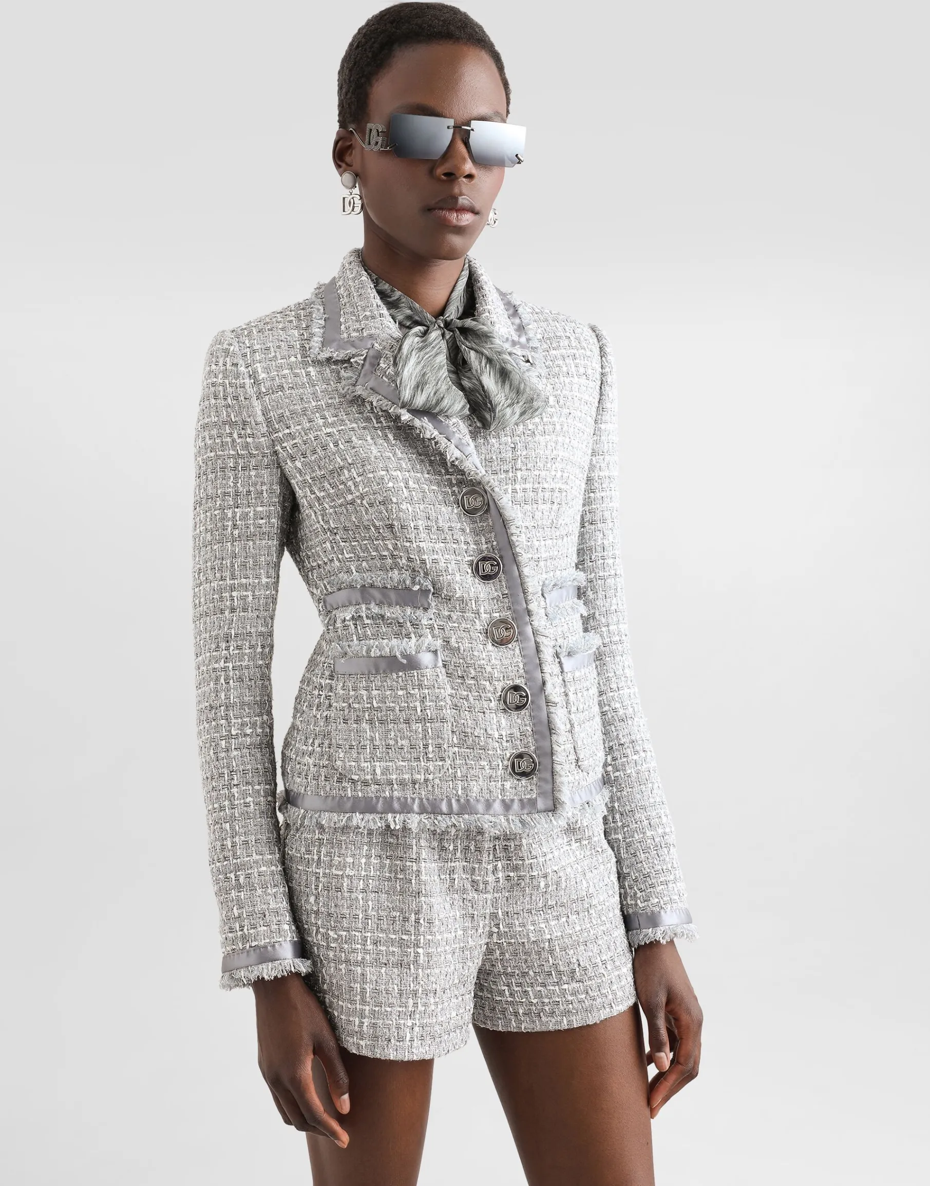 Short single-breasted lamé bouclé jacket