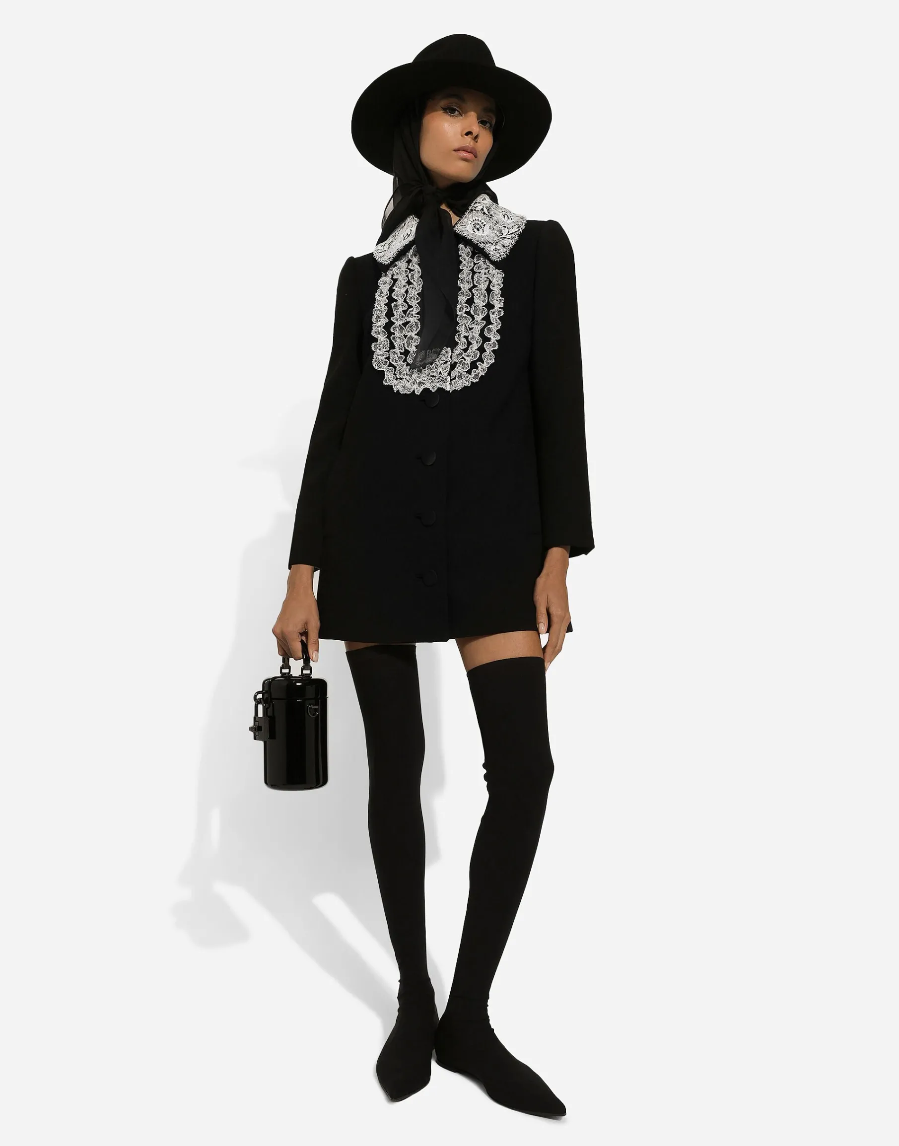 Short wool coat with lace details